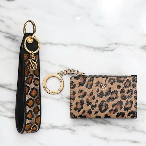 COPY - Victoria's Secret Leopard Rhinestone
Wristlet Strap & Card Case Keychain - Picture 1 of 5